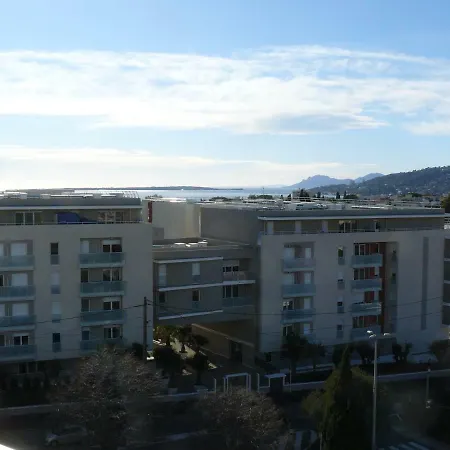 Roi Soleil Apartment